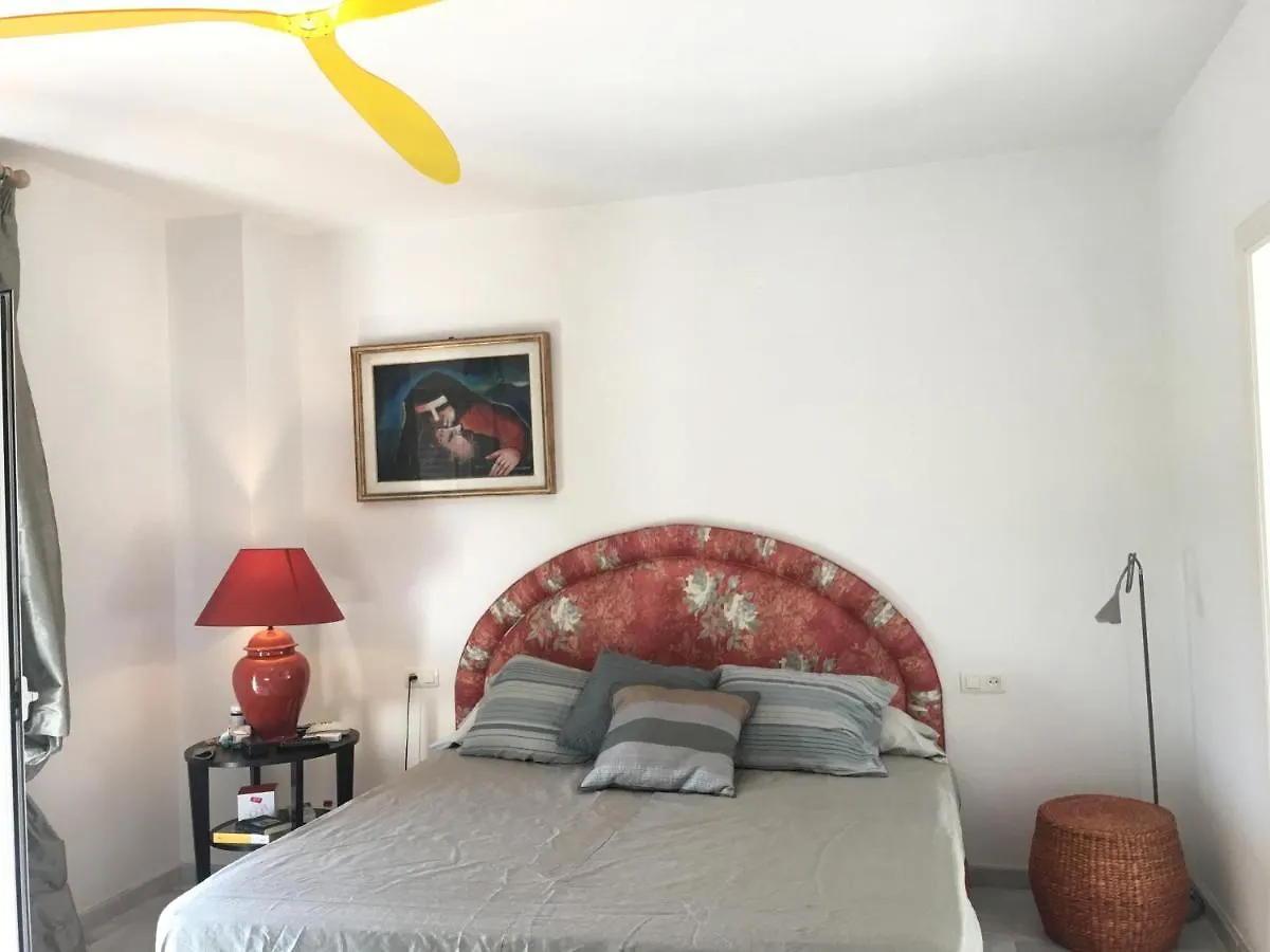 Villa Mimosa Μαρμπέλλα